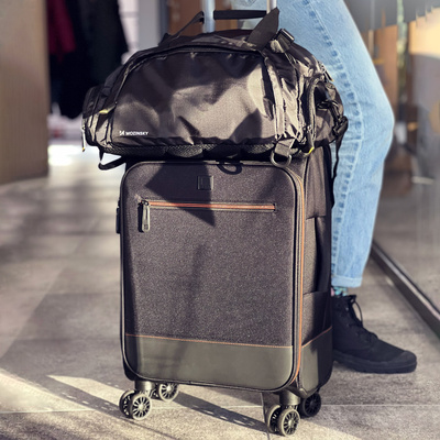 Wozinsky Reise Sporttasche Rucksack Handgepäcktasche 40x20x25 cm für Flugzeug Schwarz (WSB-B01)